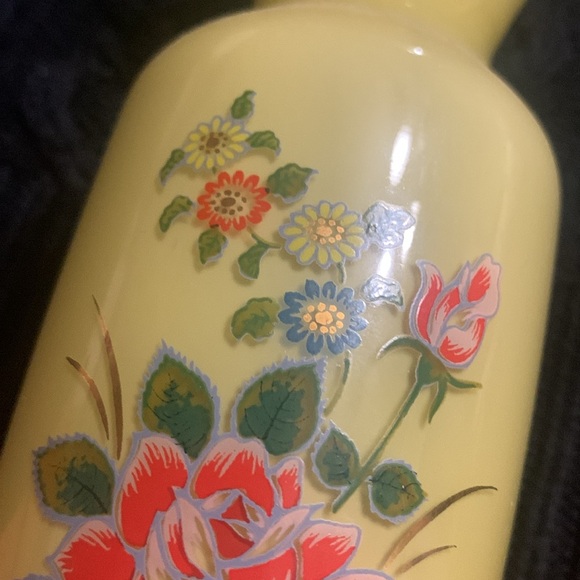 BEAUTIFUL!!! Yellow Bristol Glass Cylinder Flower Vase Gold trim… SUPER BUY! - Picture 3 of 8